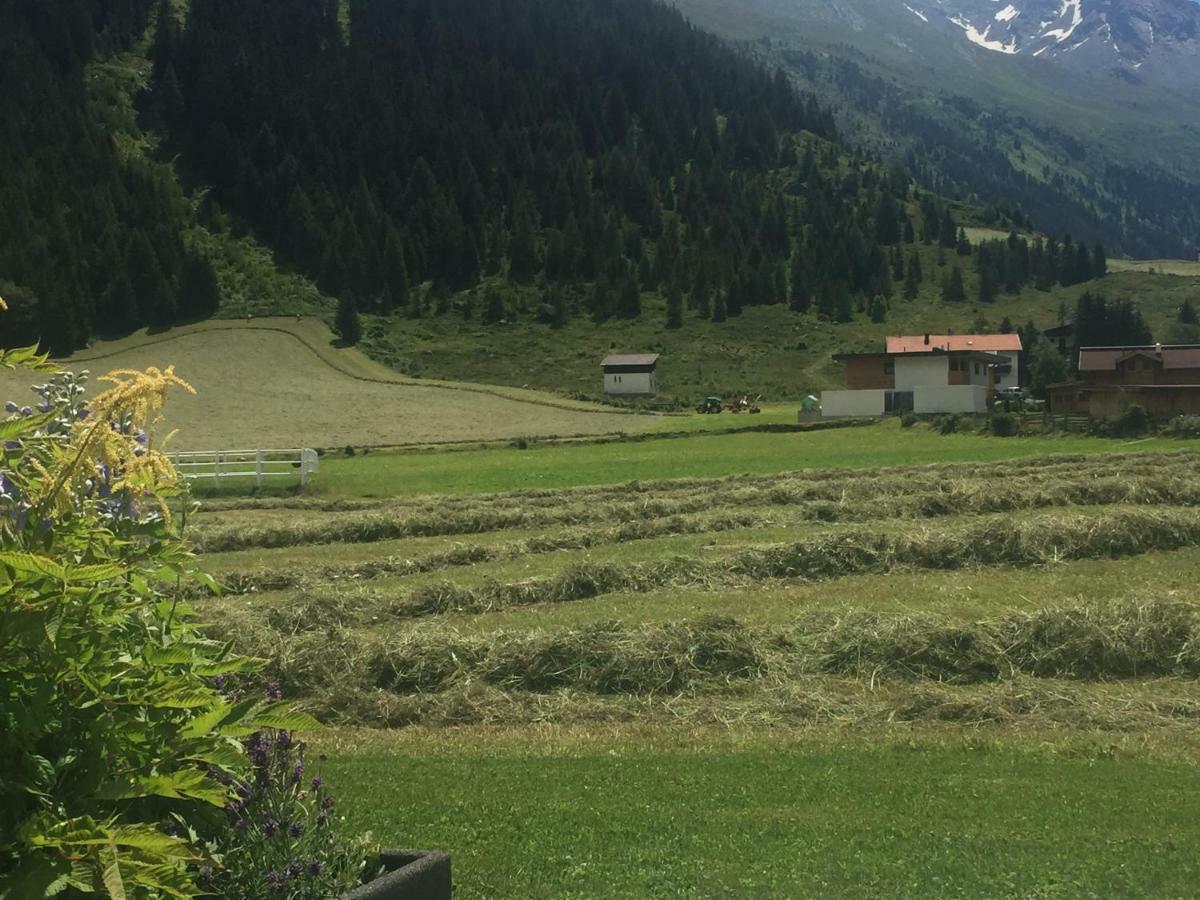 Nonas B&B Galtür Exteriér fotografie